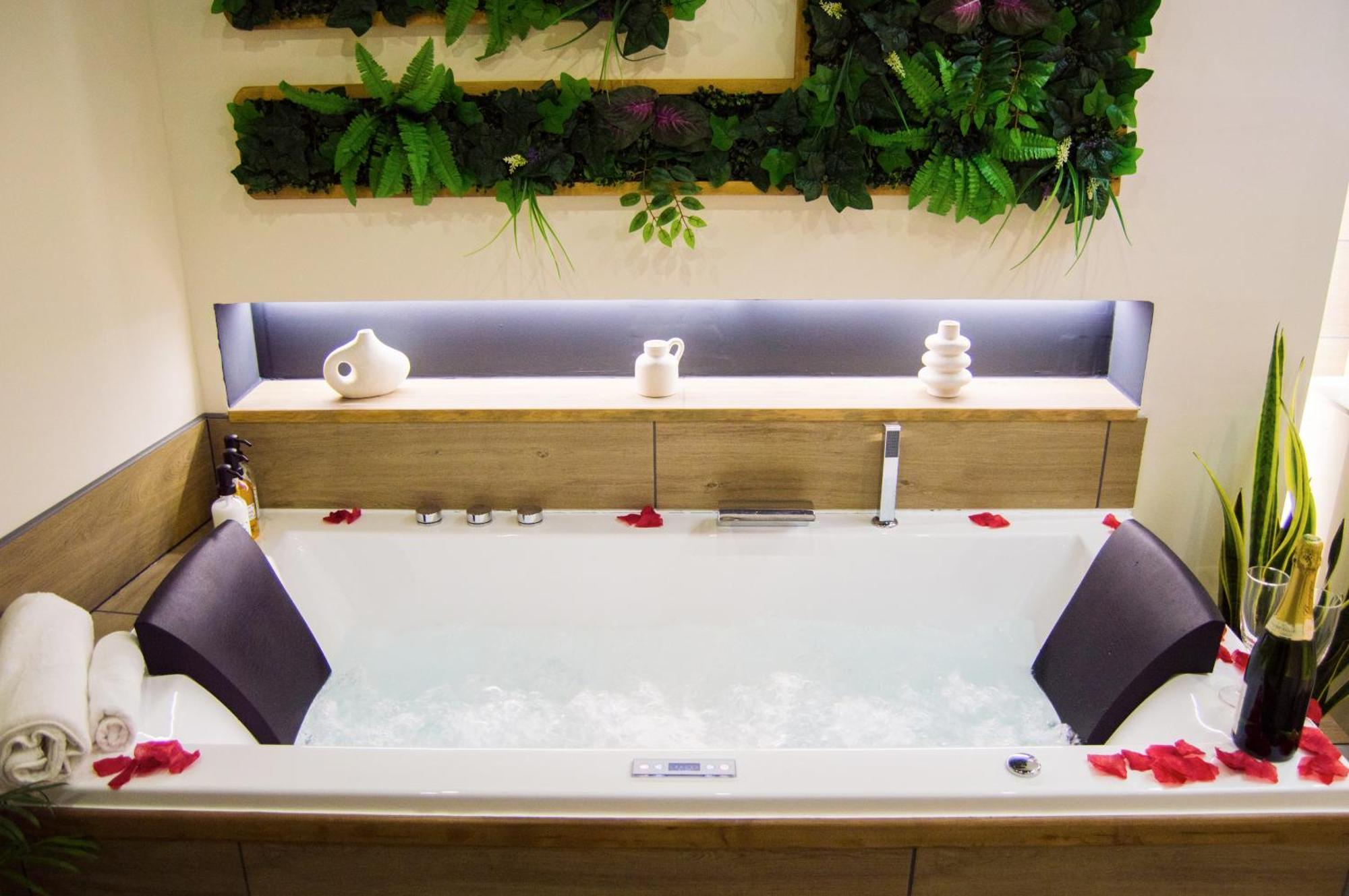 L'Atelier Vert - Balneo - Luxe - Proche Hypercentre - Classe 4 Etoiles تروي المظهر الخارجي الصورة